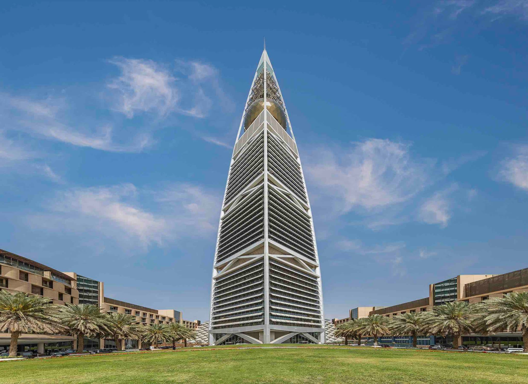 Visitez la Kingdom Tower, la tour Al Faisaliah et le quartier historique d'Al Deera à Riyad.