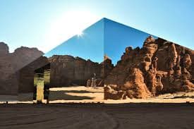 Visite des miroirs – L'icône réfléchissante d'AlUla