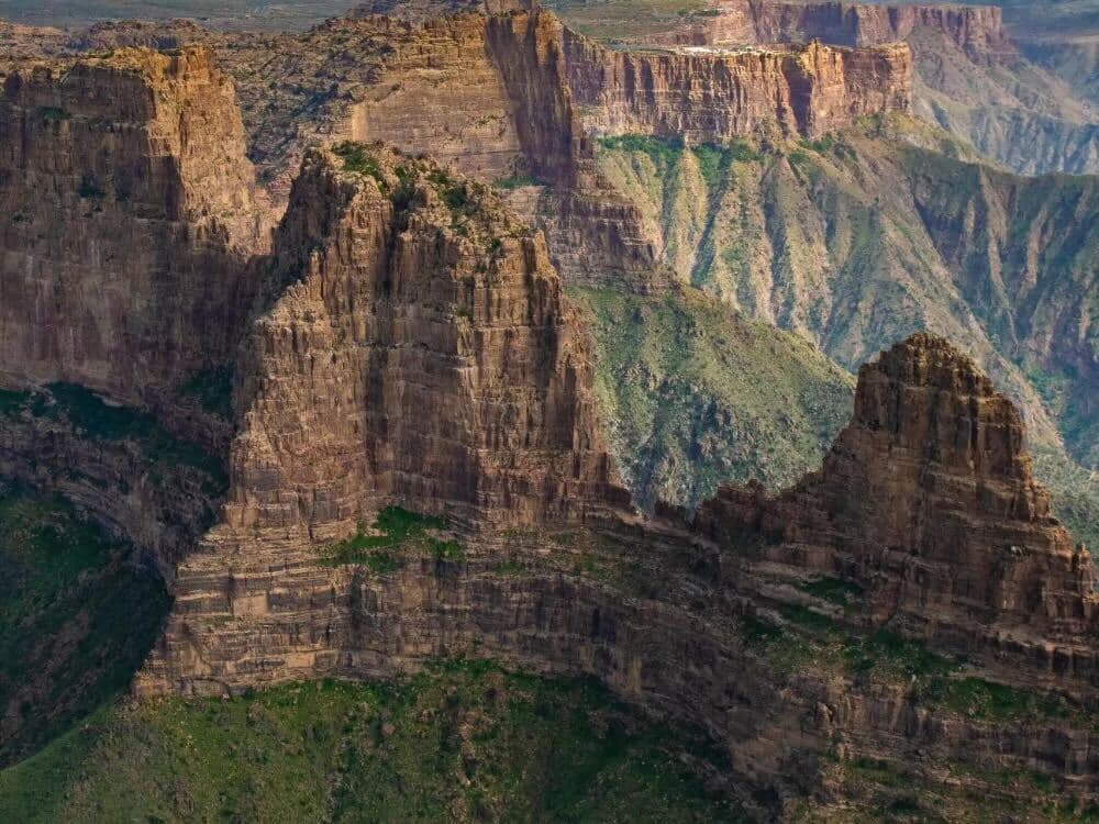 Une journée dans le sud d'Abha - nature et points de vue imprenables