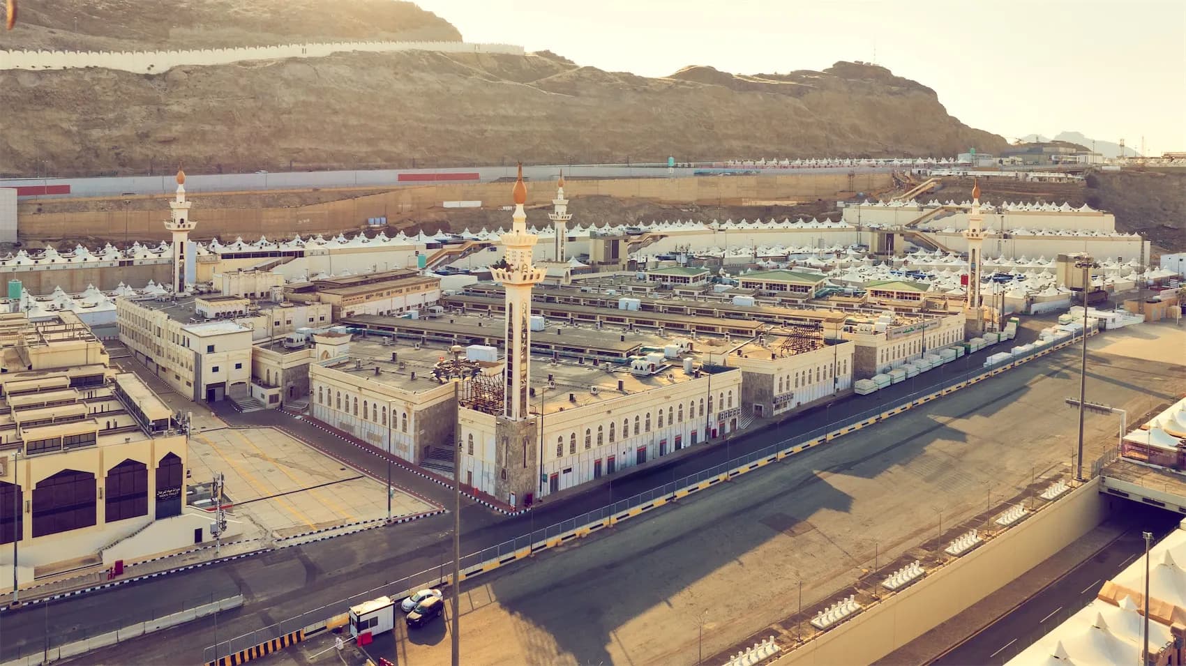 Une visite des mosquées historiques de La Mecque, de la mosquée des Djinns à la mosquée de l'Allégeance.