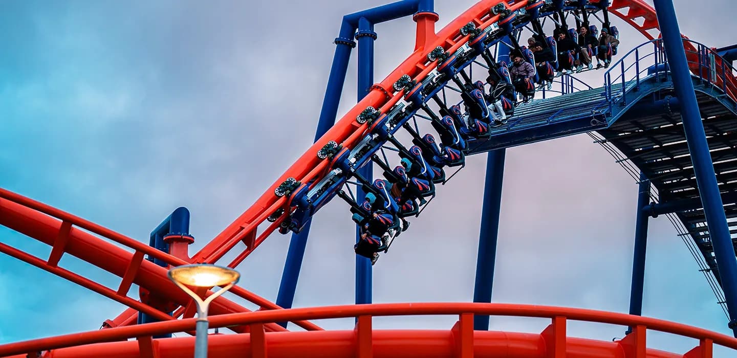 Deux nuits dans un hôtel 4 étoiles et billets pour le parc aquatique SIX FLAGS Aquariba pour 5 personnes avec transferts