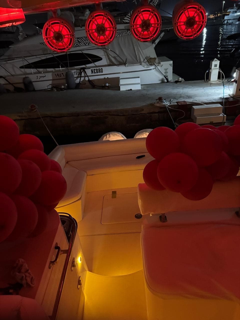 Croisière en yacht dans la marina de la mer Rouge